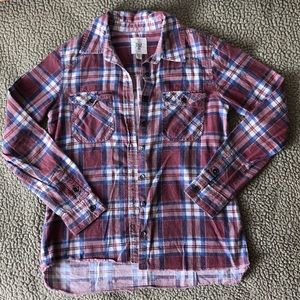 Flannel for wearing over a shirt or by itself!
